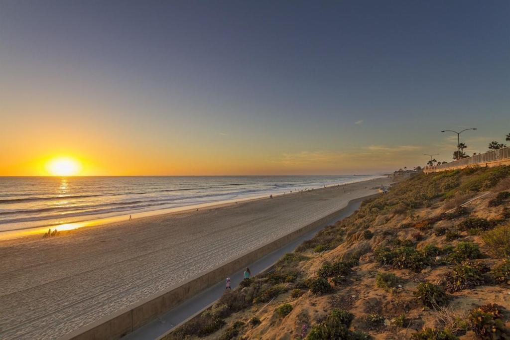 Ocean View From Private Patio, Across Street From Beach Apartment Carlsbad Exterior photo